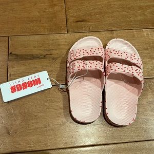 Freedom Moses sandal